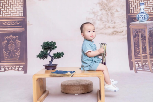 林芝四个月宝宝可以坐着吗